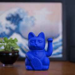 Lucky Cat Royal Blue - Winkekatze "Tiefsinn" 15 cm