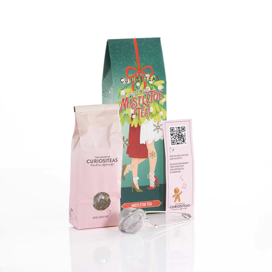 wolkenlosundheiter-Tee mit Teesieb “Under the Mistletoe Tea Female & Female” - The Cabinet of Curiositeas 70 g Tea Netherlands b.v.