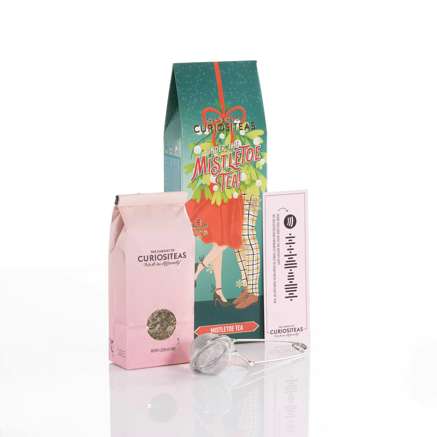 wolkenlosundheiter-Tee mit Teesieb “Under the Mistletoe Tea Female & Male” - The Cabinet of Curiositeas 70 g Tea Netherlands b.v.